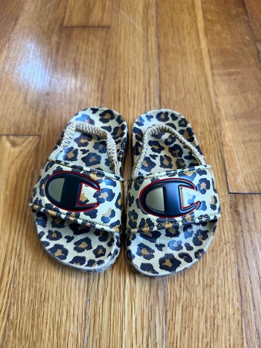 Slides, size 4