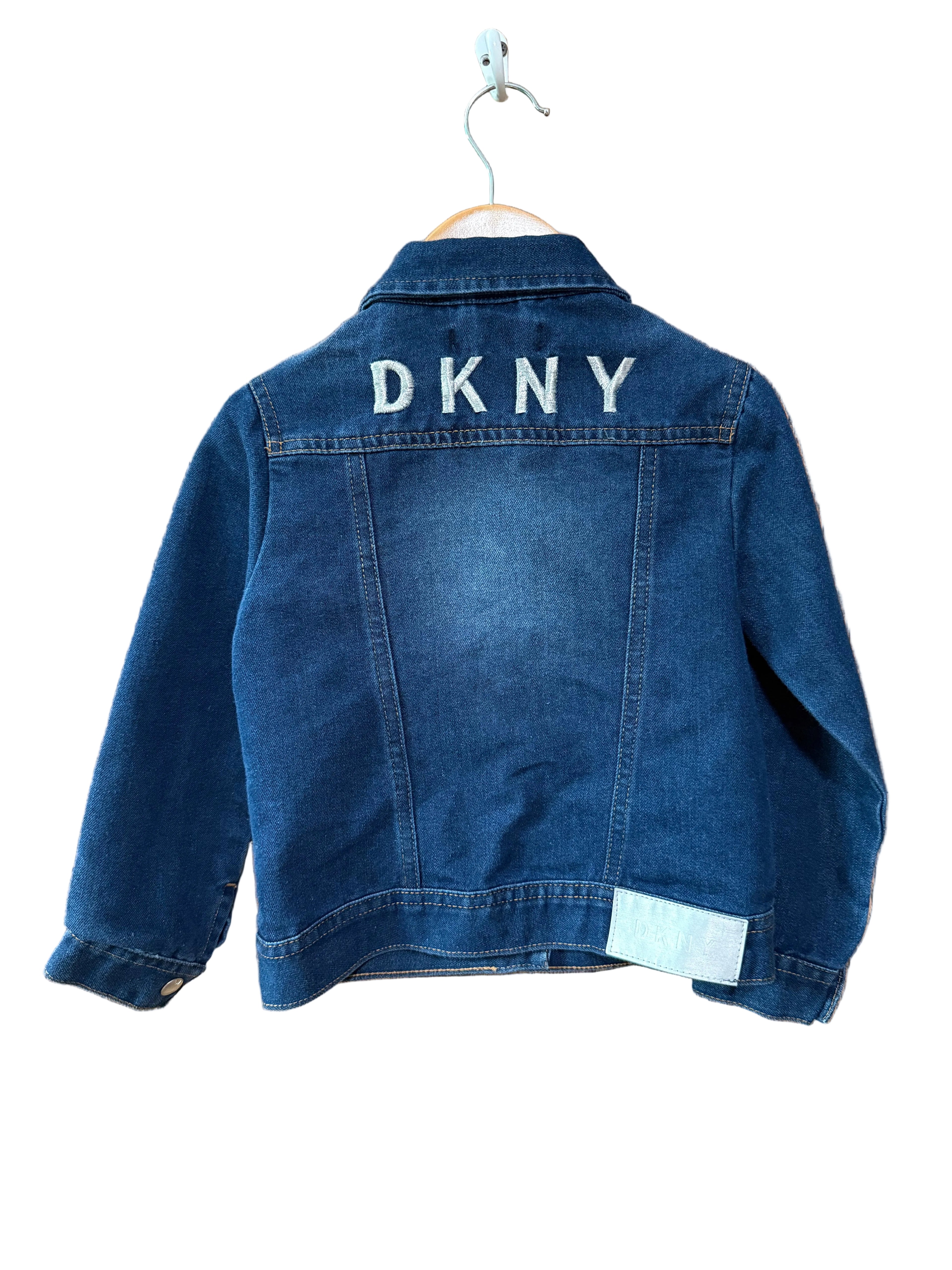 DKNY, 5