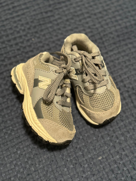 New balance, size 4