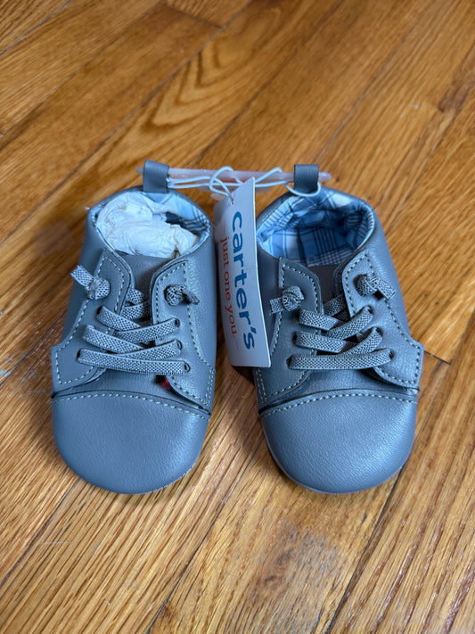 Sneakers NWT, size 12-18m