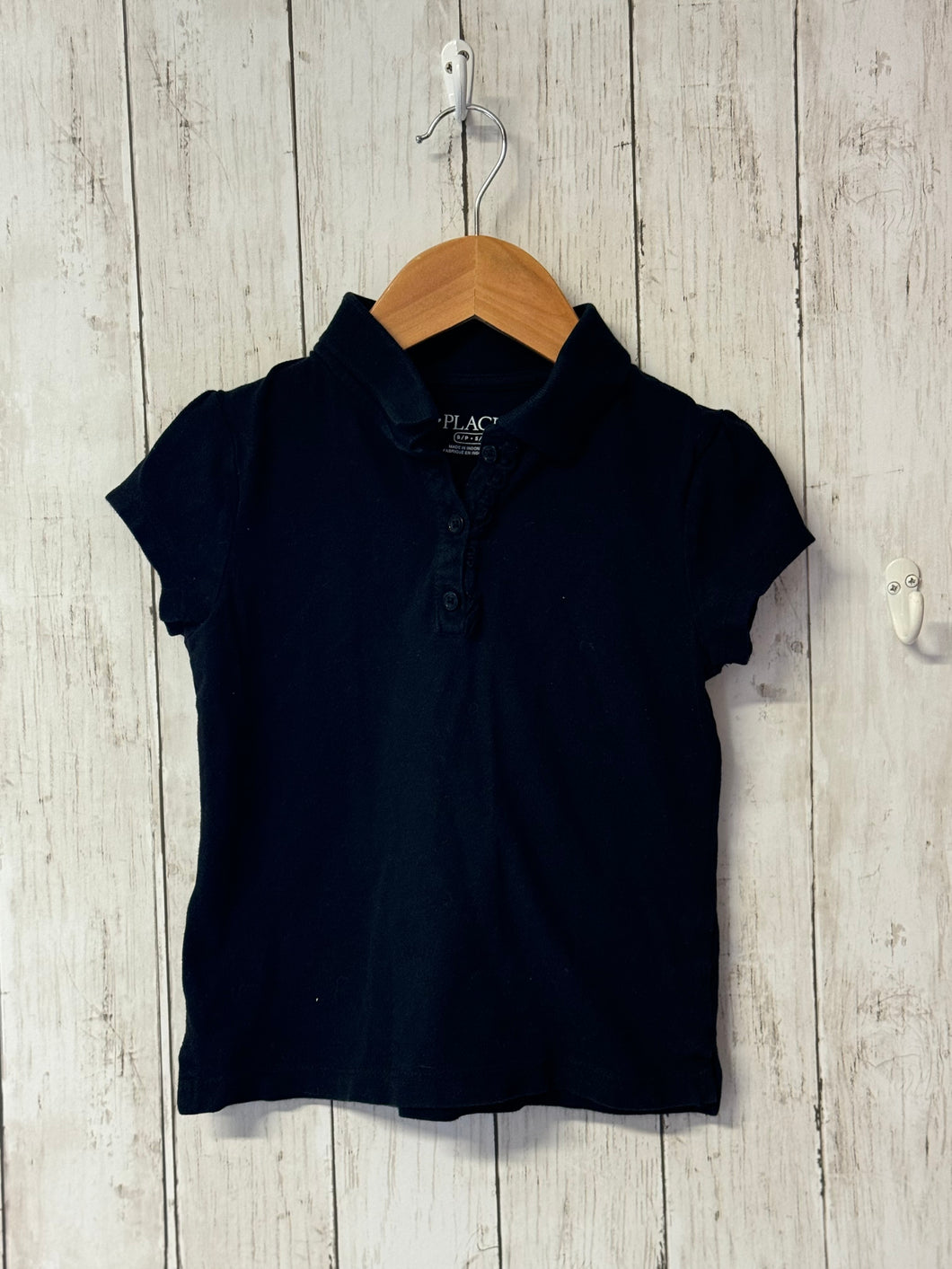 Collared shirt, size 5-6.   #i28