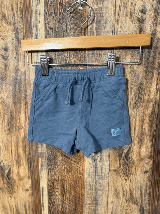 Shorts, size 12m