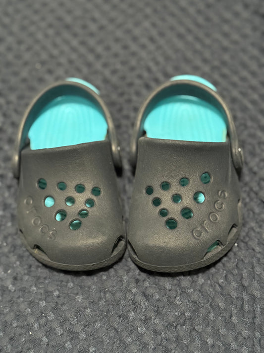 Crocs, size 4