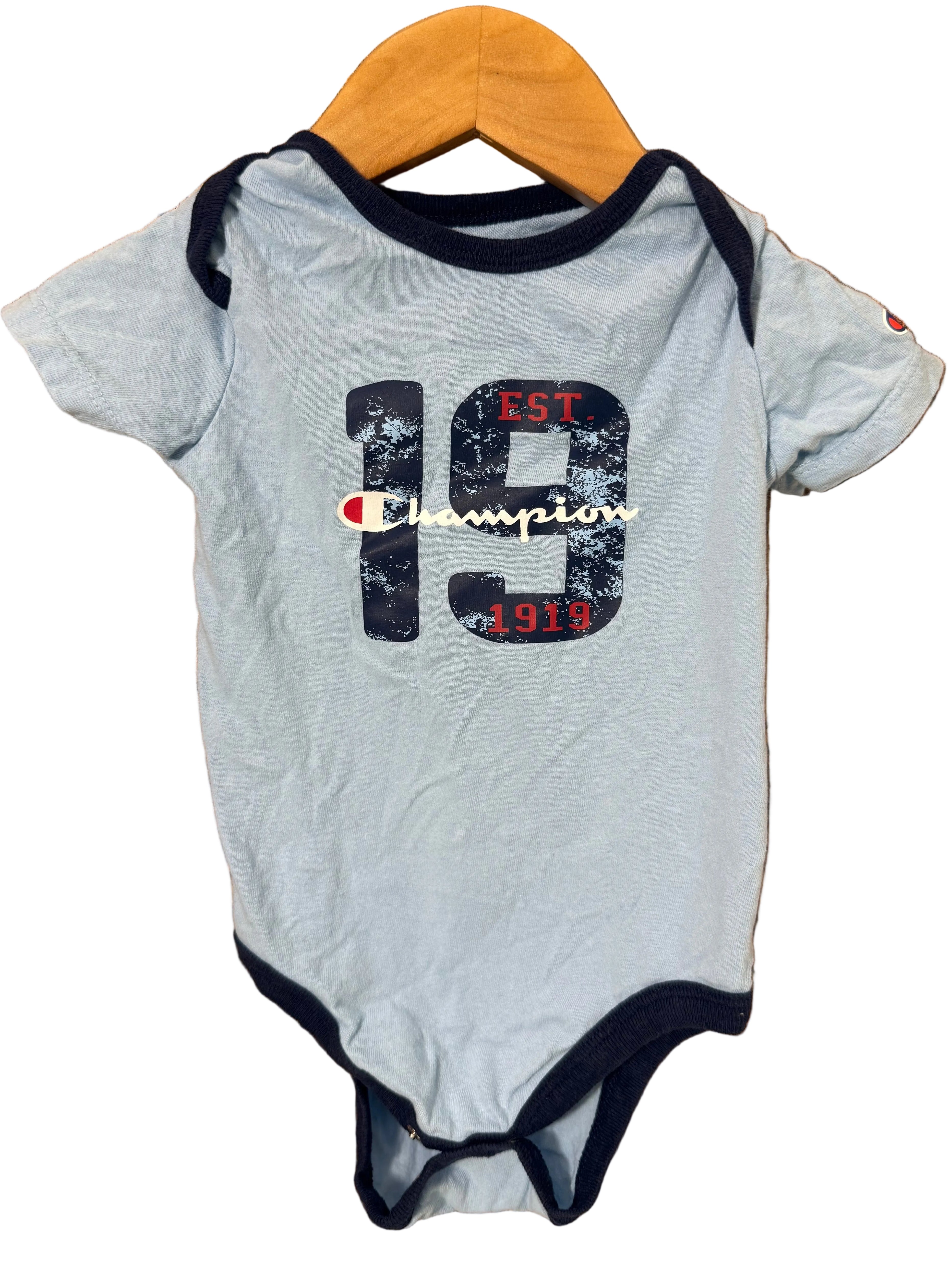 Champion, 12m