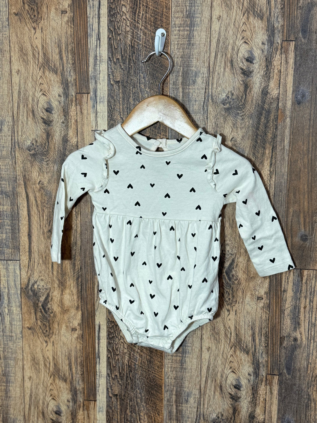 LS heart shirt, size 6-12m