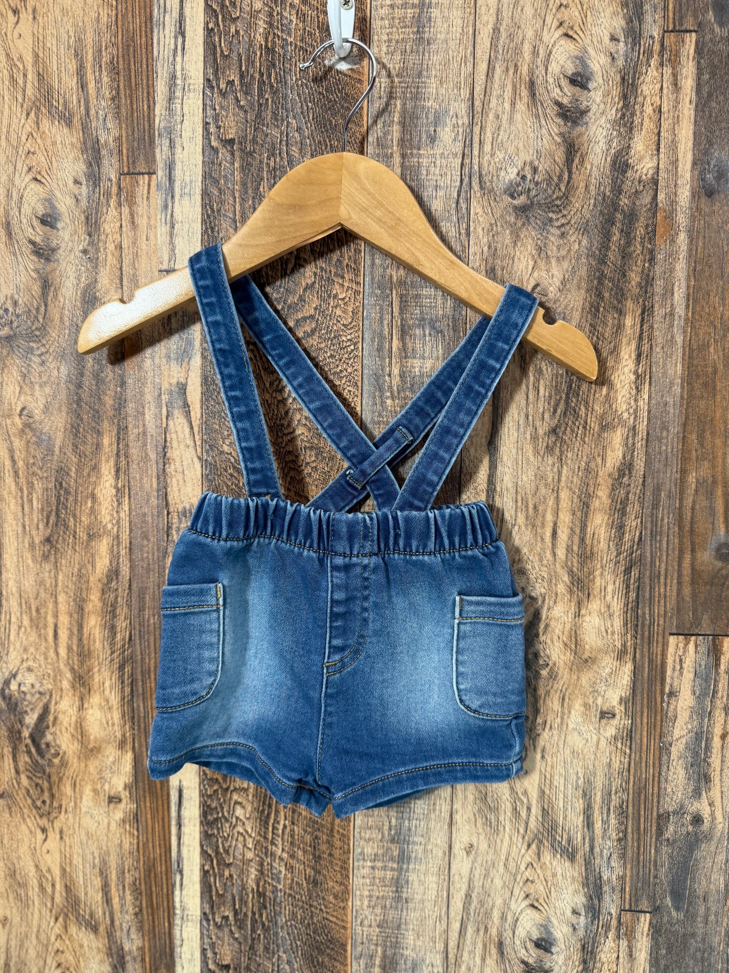 Shorts w/ removable suspenders, size 0-3m