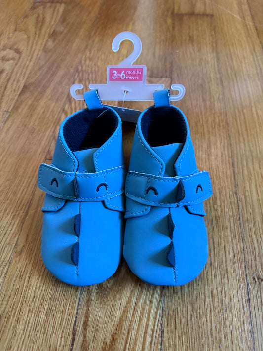 Shoes NWT, size 3-6m