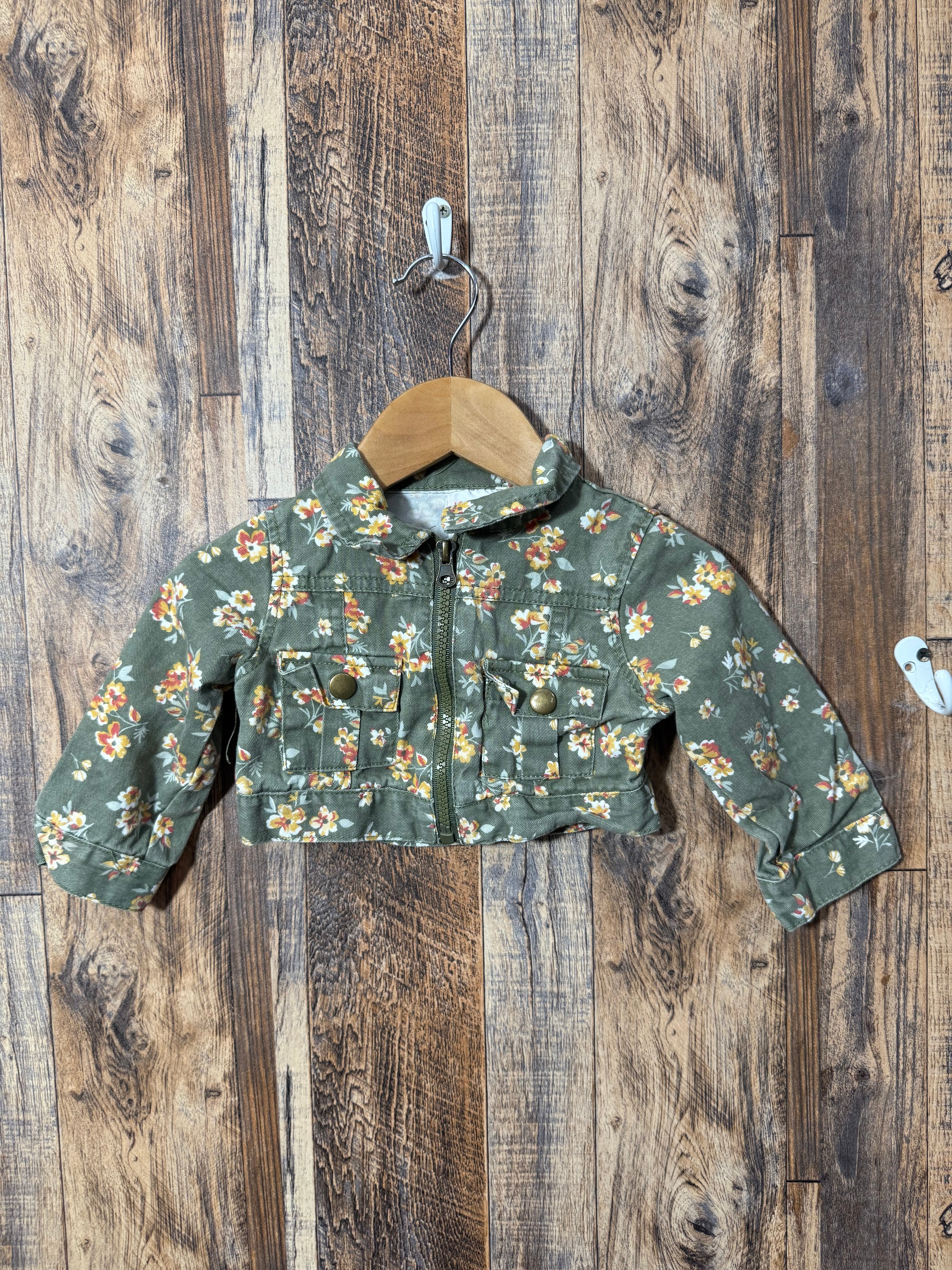 Half jacket, size 12m