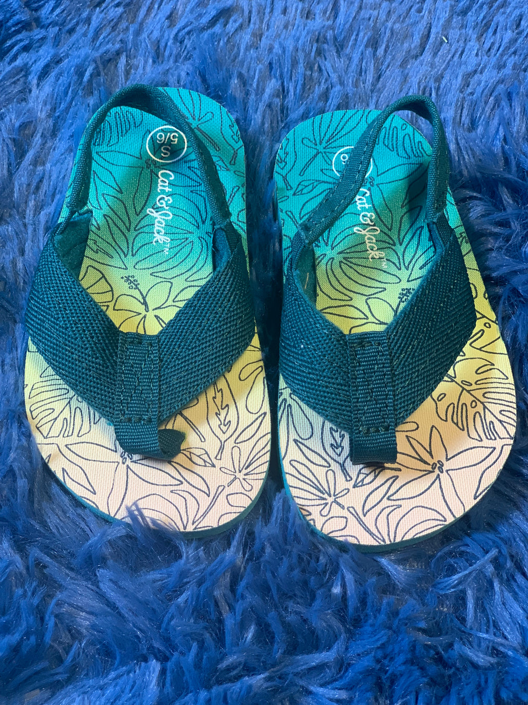 Flip flops, size 5-6