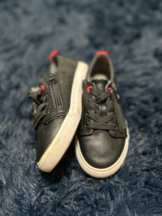 Shoes, size 10