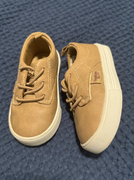 Shoes, size 5