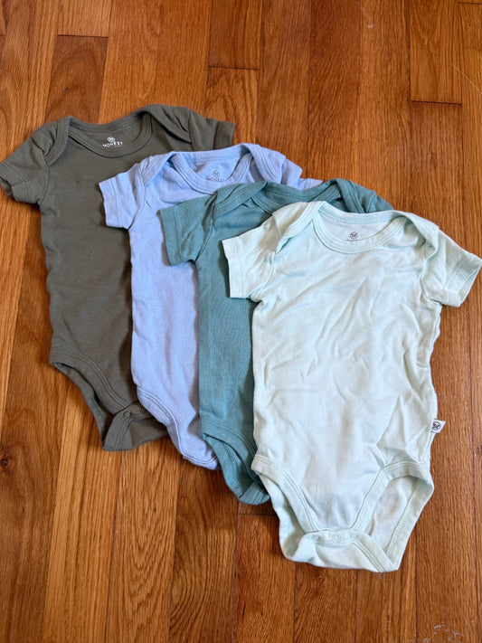 4pc organic cotton onesie set, size 0-3m