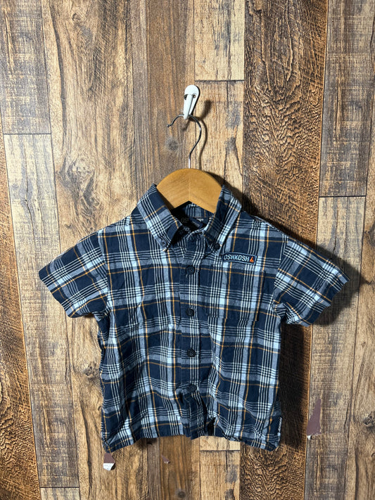 Button up, size 18m