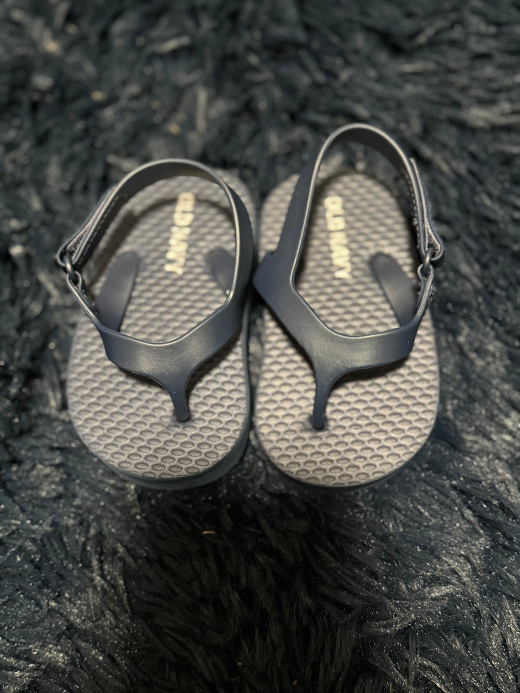 Flip flops, size 3