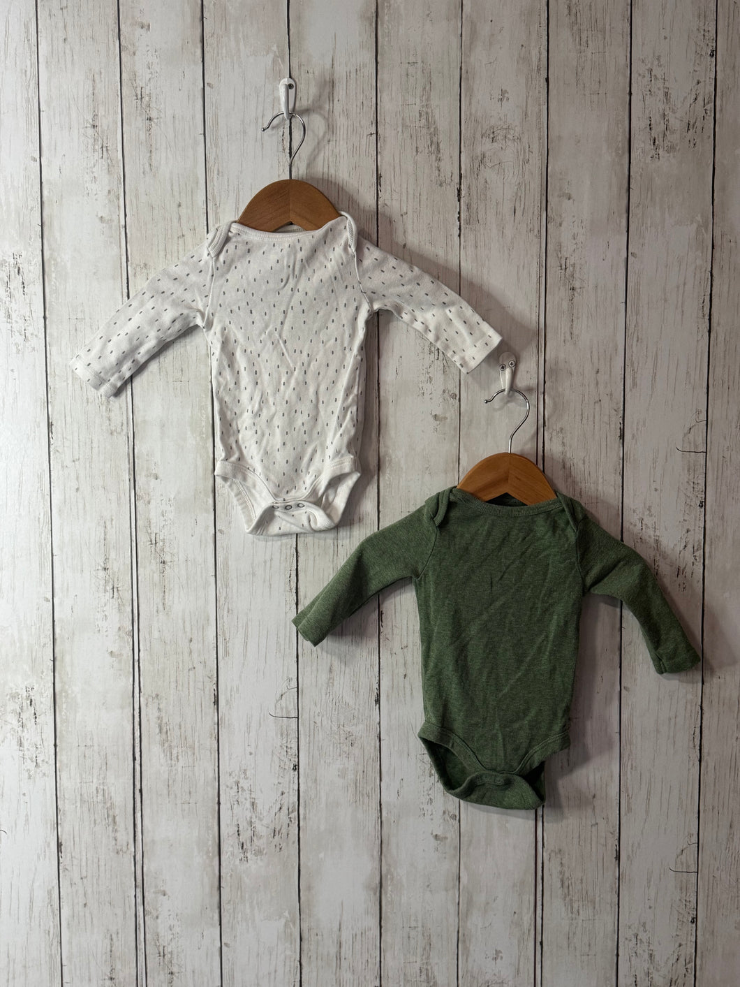 2pc LS onesie set, size 0-3m