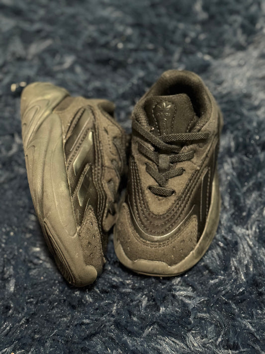 Adidas, size 7