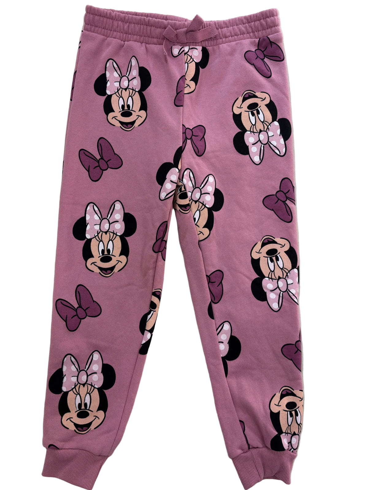 Minnie, 5