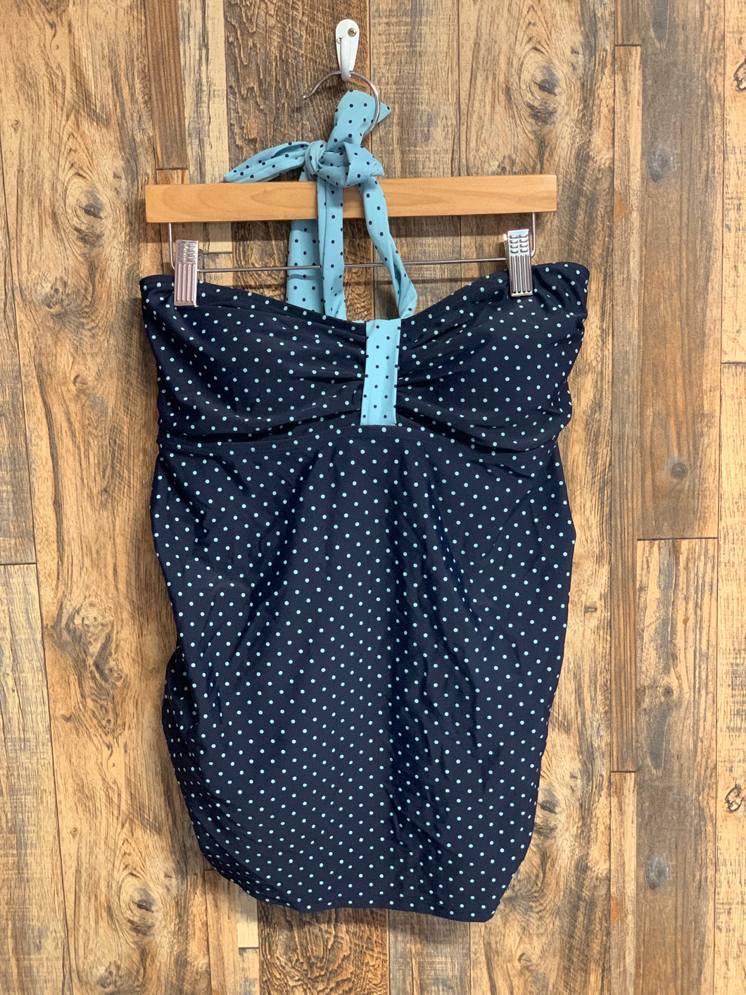 Bathing suit top, size M