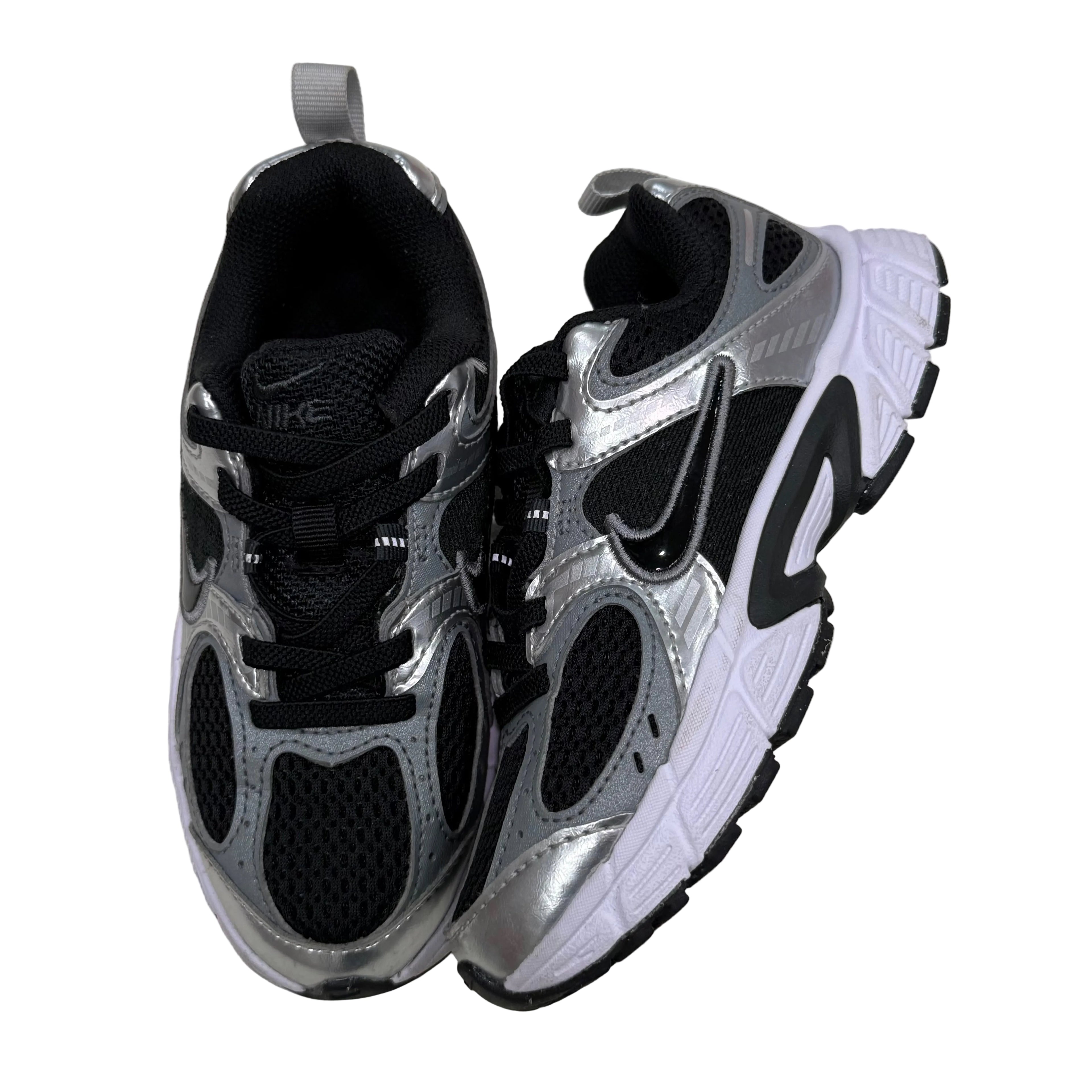 Nike, 12C