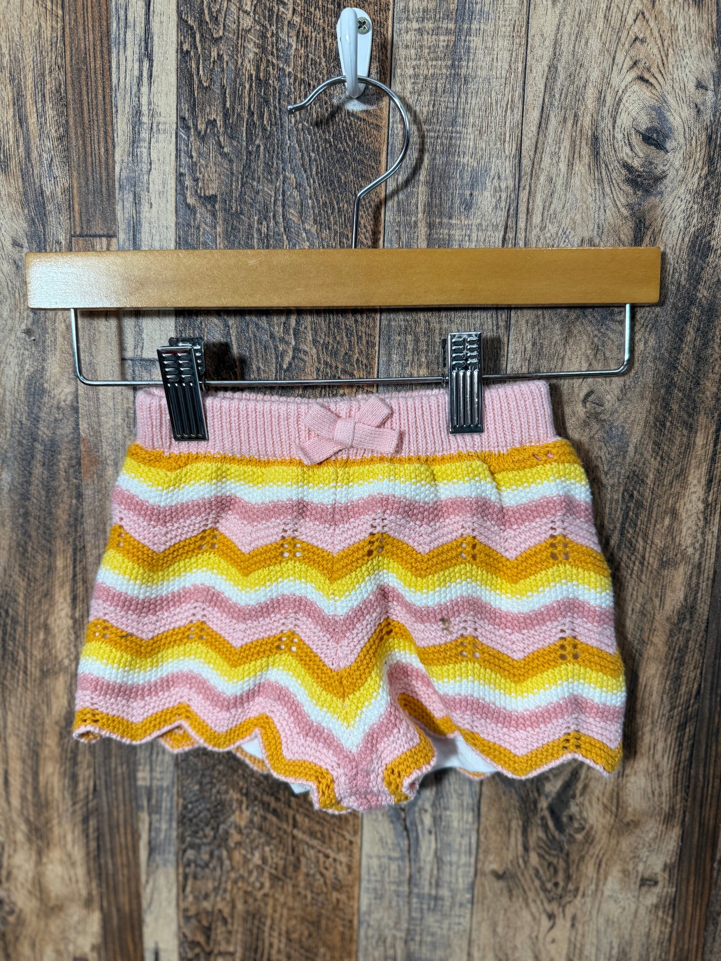 Shorts, size 12m