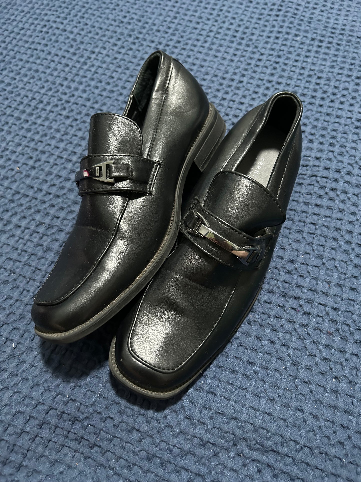 Dress shoes, size 3