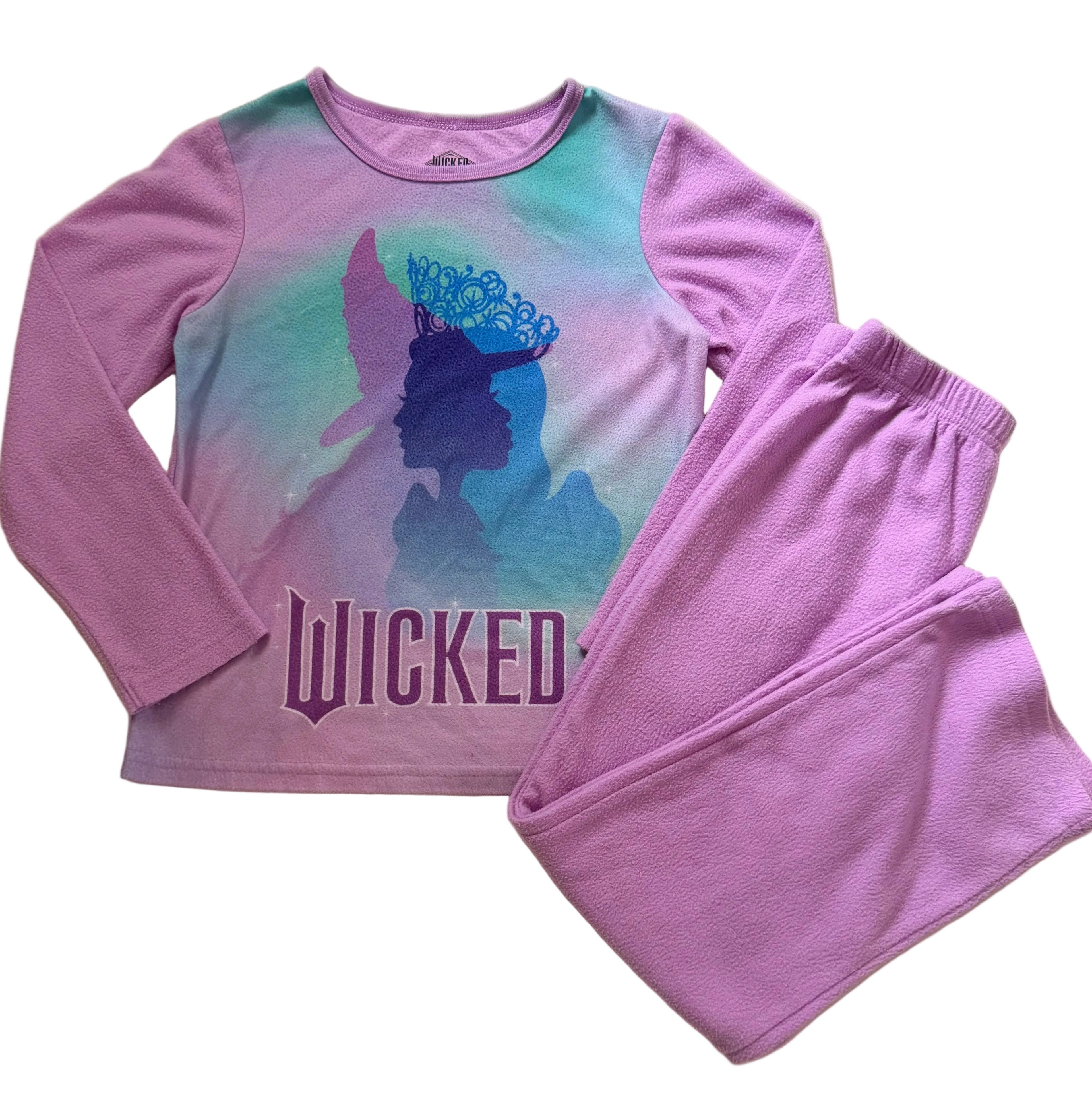 Wicked PJs, 6
