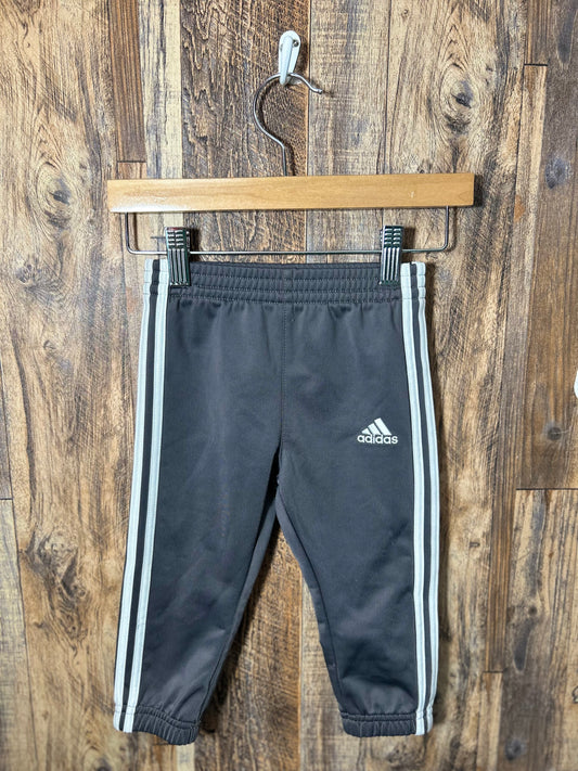Pants, size 12m