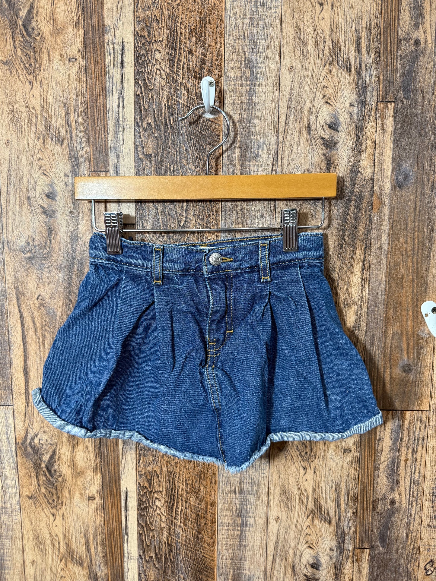 Jean skort, size 5