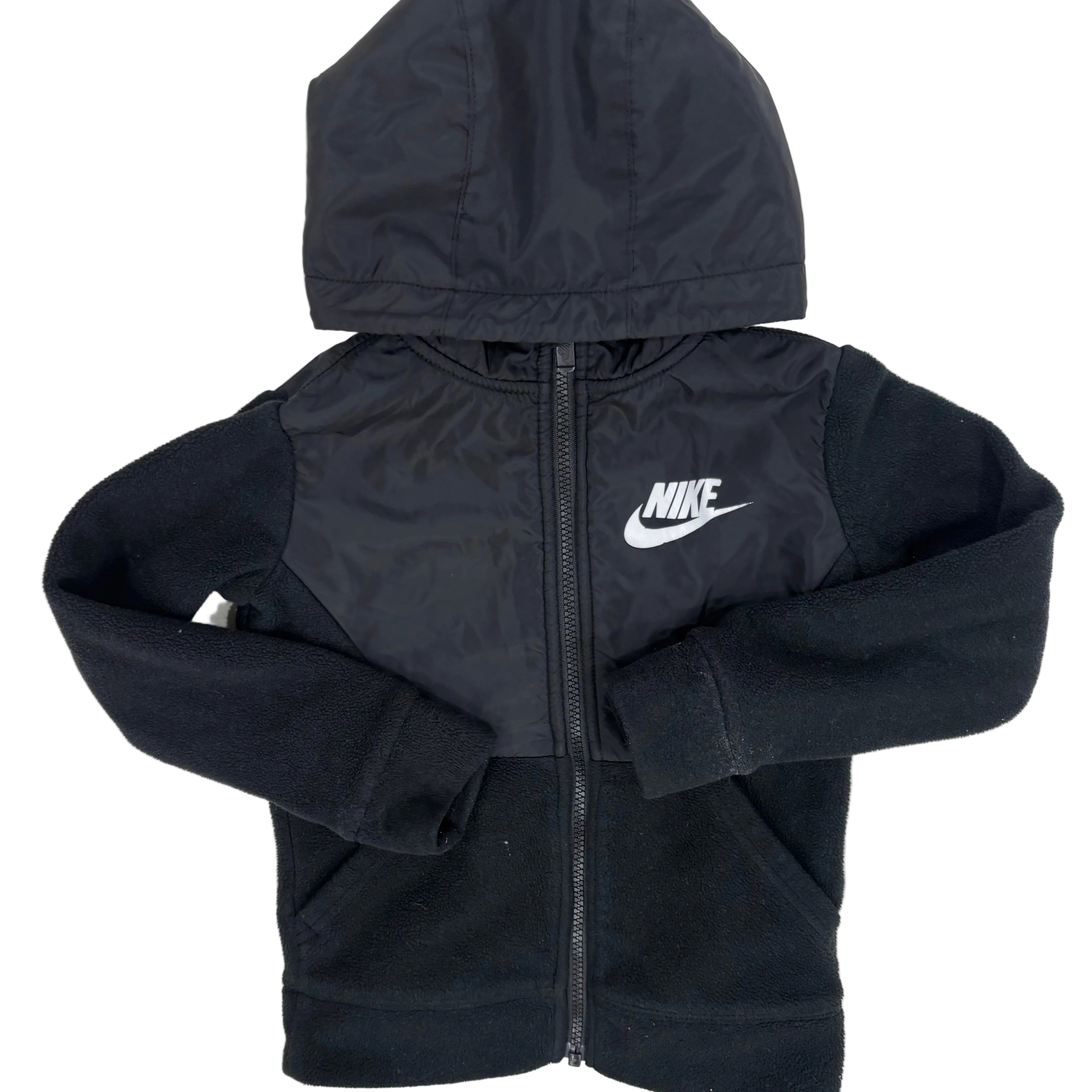 Nike, 4/5