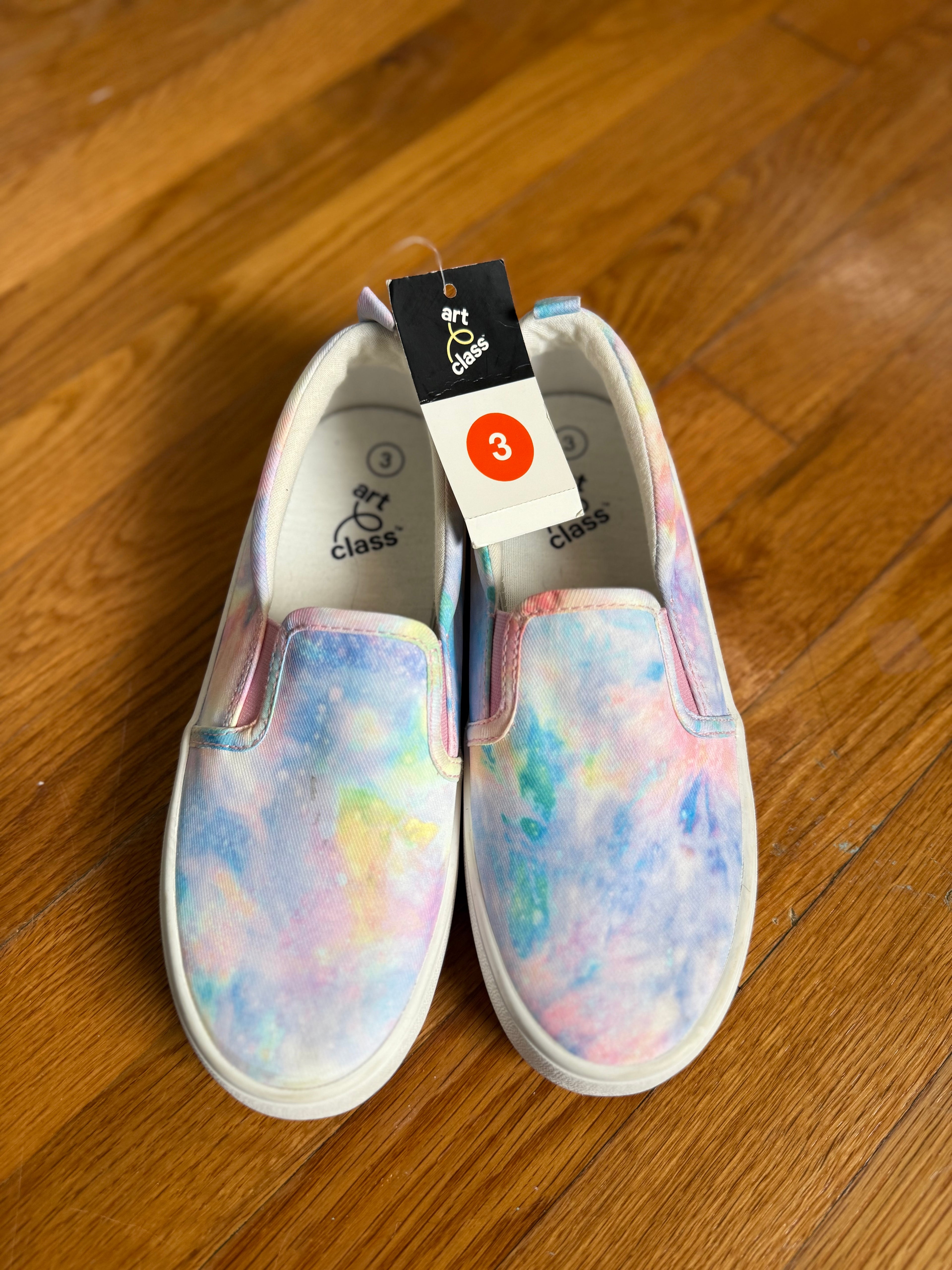 Slip ons NWT, size 3