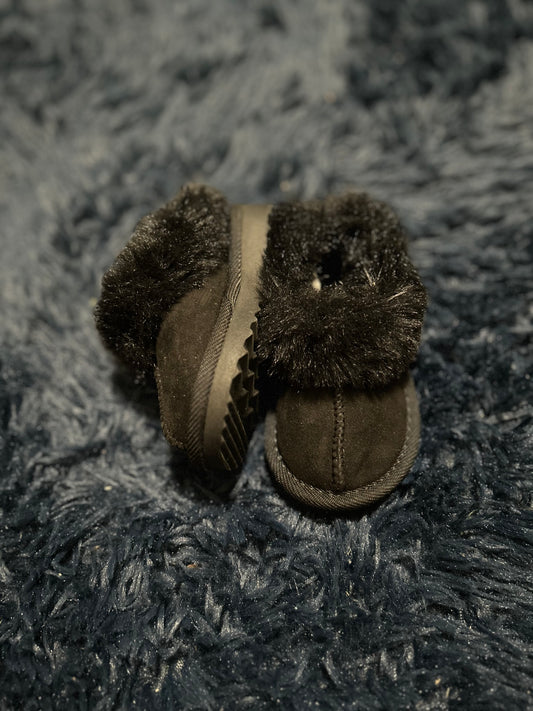 Slip ons, size 5