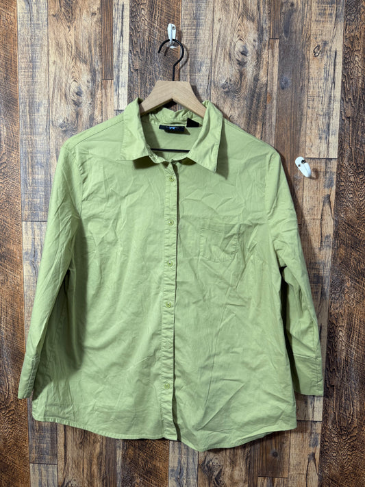 LS button up shirt, size L