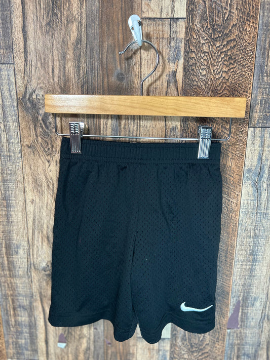 Shorts, size 6