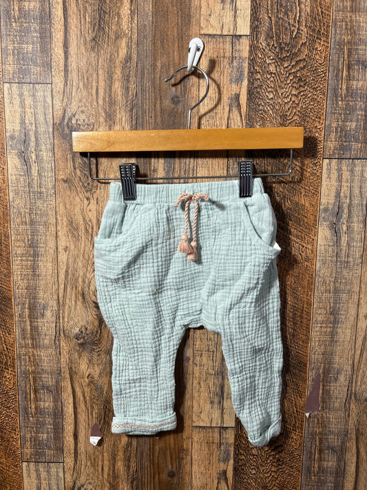 Pants, size 6-9m