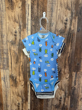 Load image into Gallery viewer, 3pc onesie set, sizex6-9m
