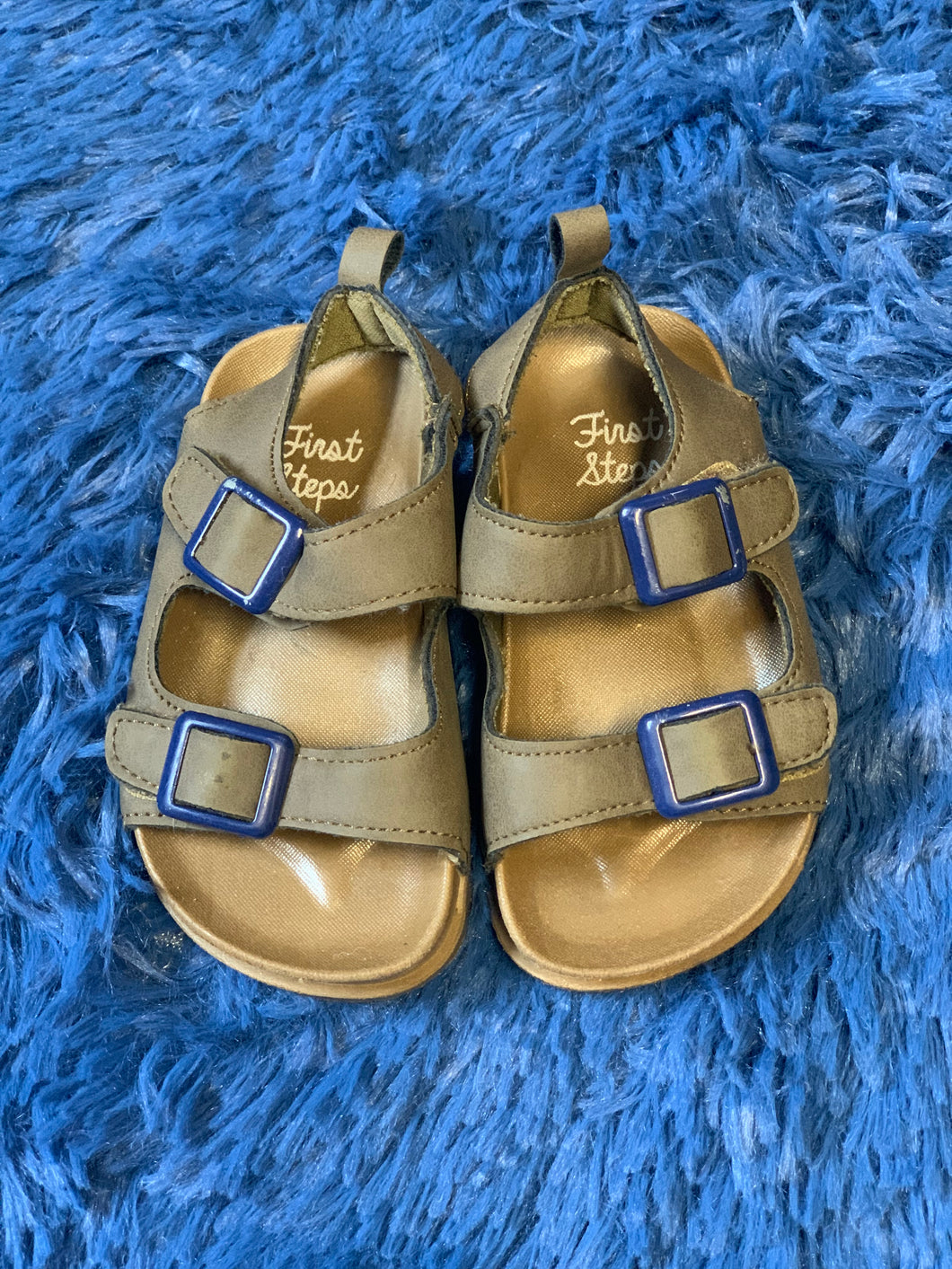 Sandles, size 5