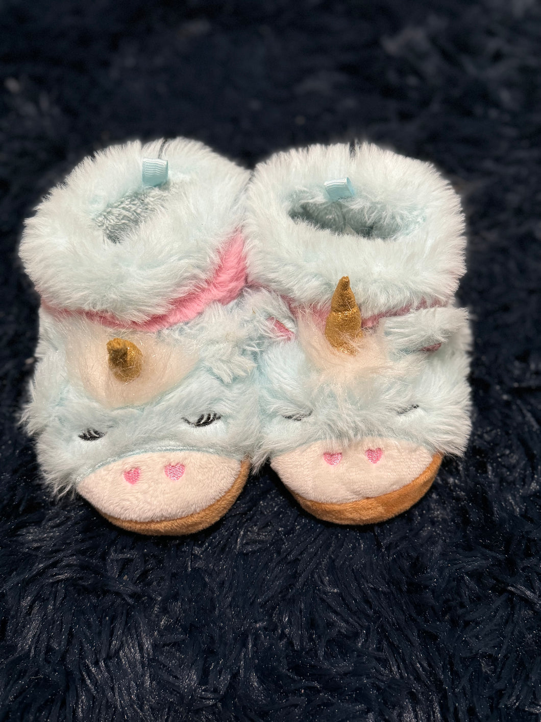 Slippers, size 5