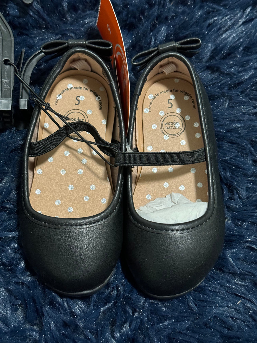 Flats NWT, size 5