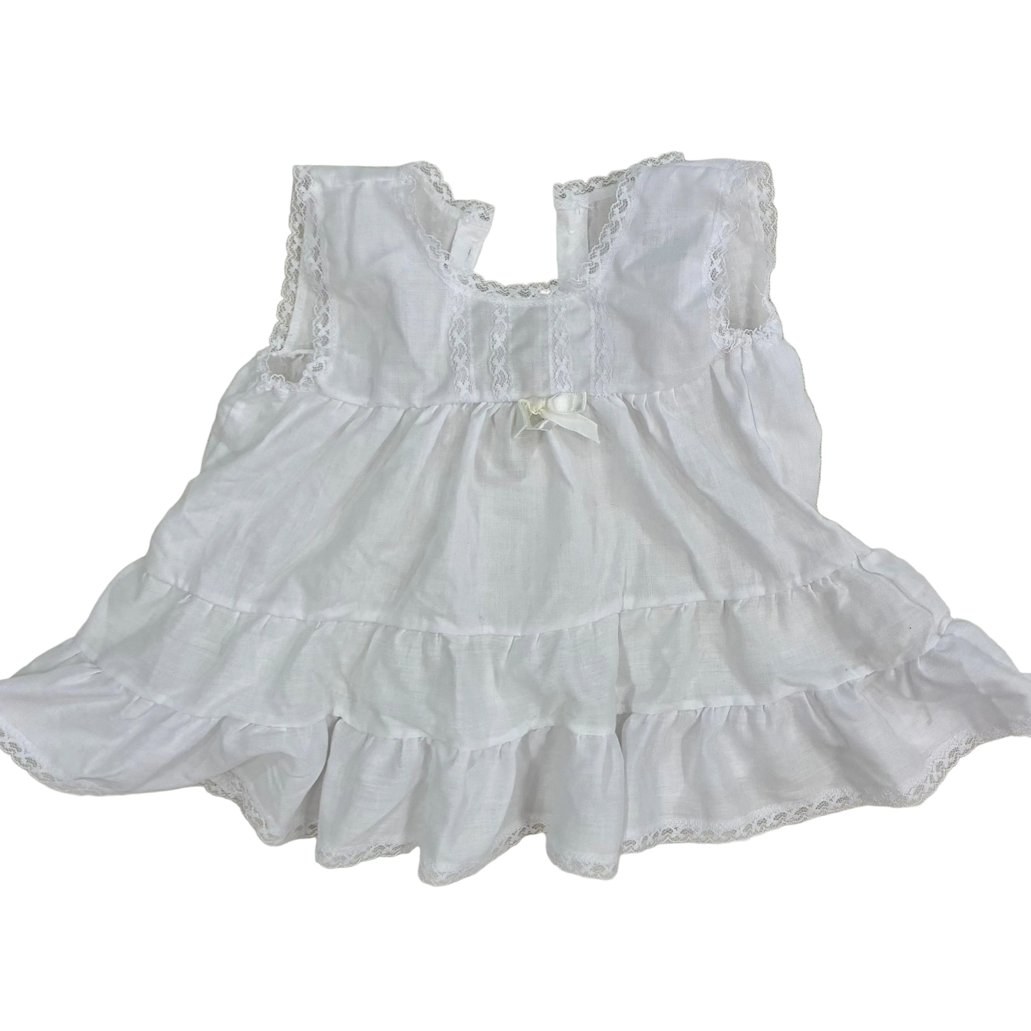 Vintage Her Majesty, 18m