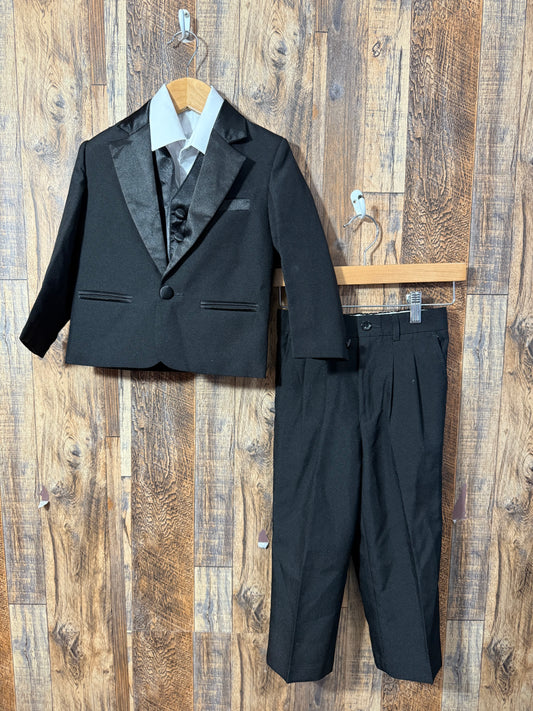 4pc suit, size 3t