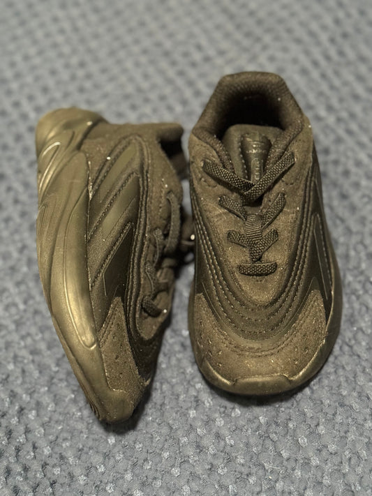 Adidas, size 7
