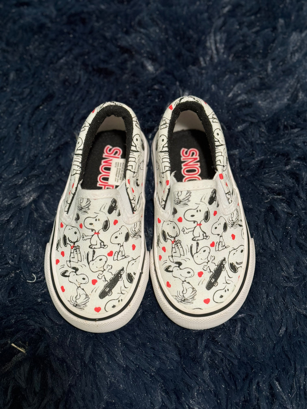 Peanuts slip ons, size 5