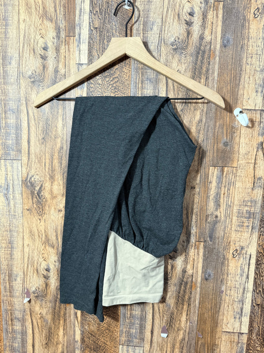 Gray leggings, size M