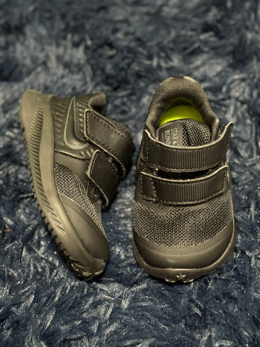 Star runners, size 3