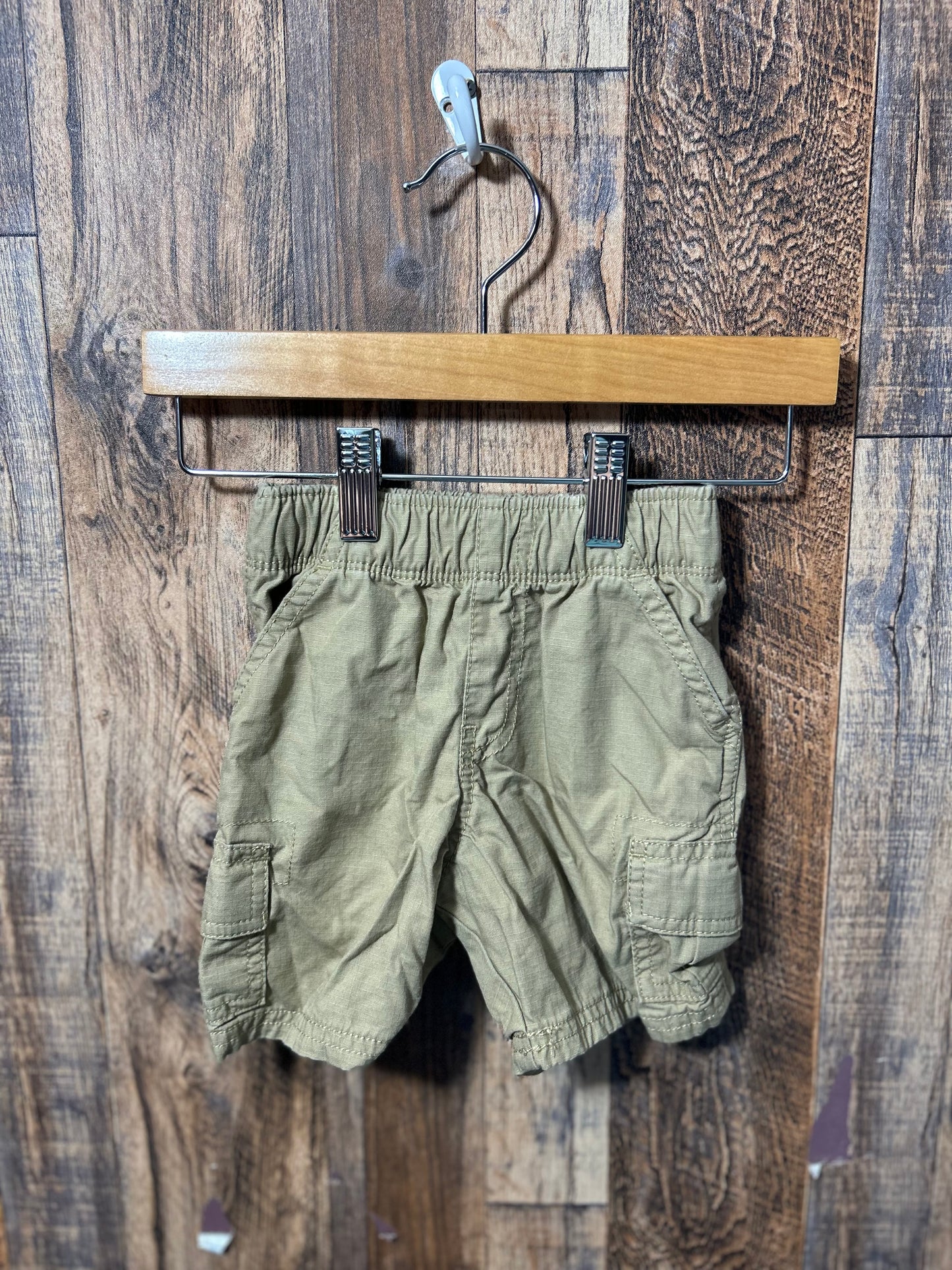 Shorts, sized 12-18m