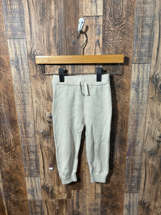 Sweater pants, size 18m