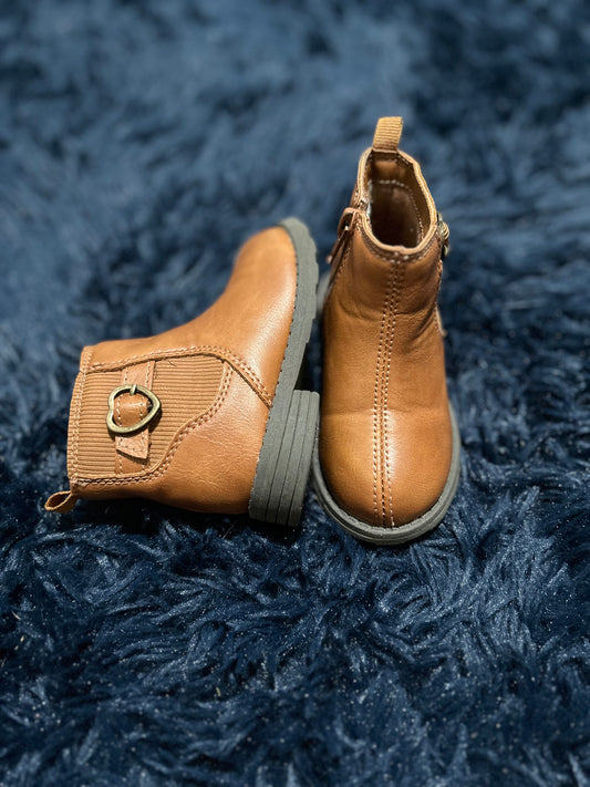 Boots, size 5