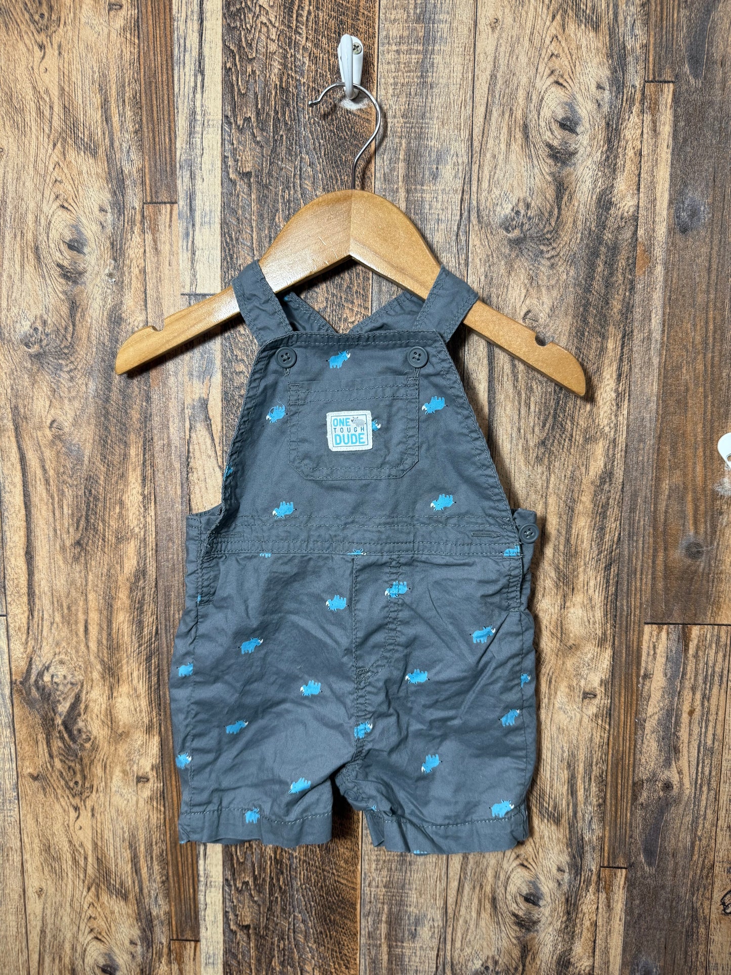 Overall shorts, size 6m