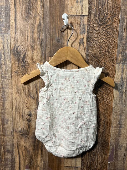 Top, size 0-3m