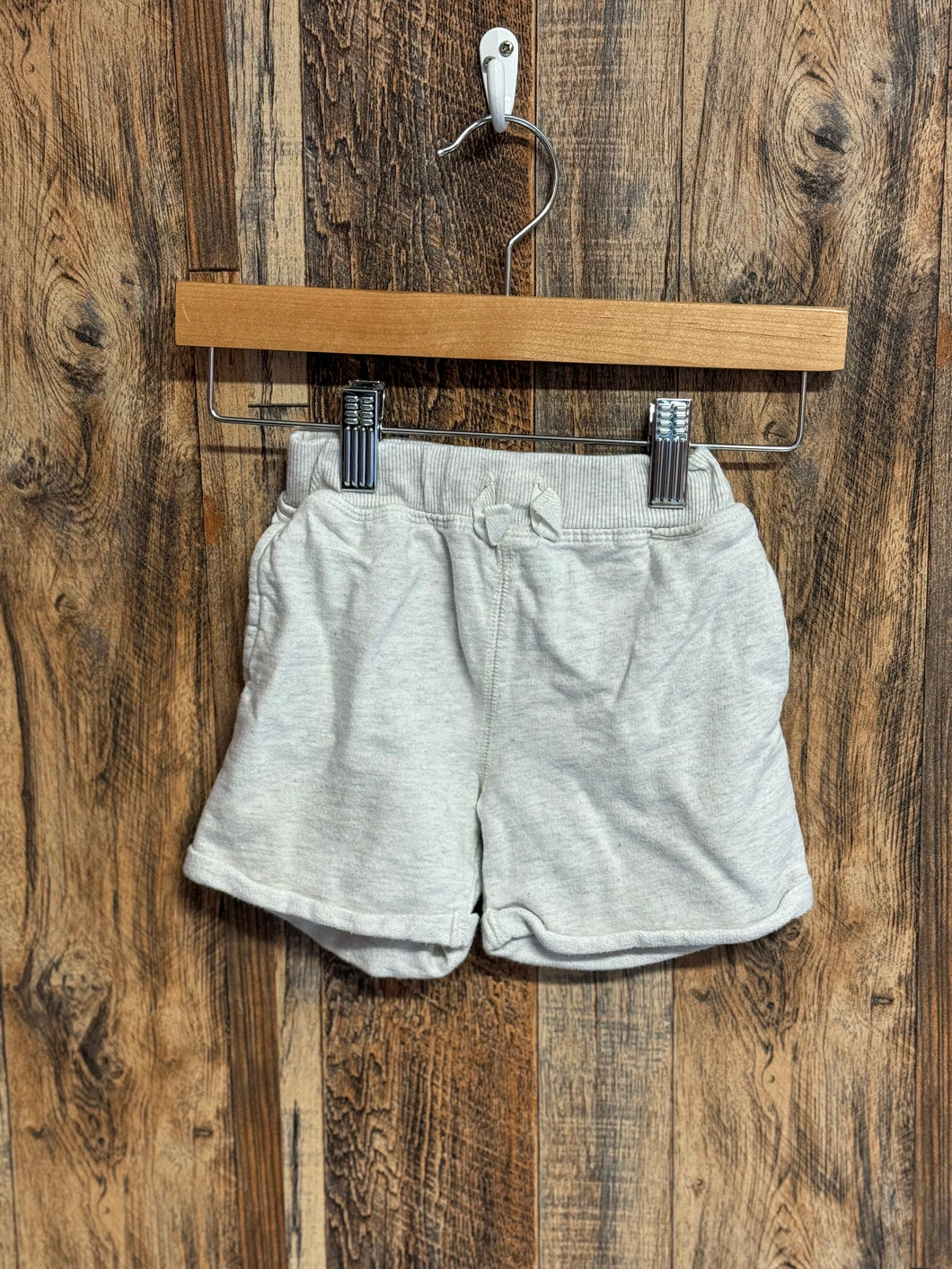 Shorts, size 18m